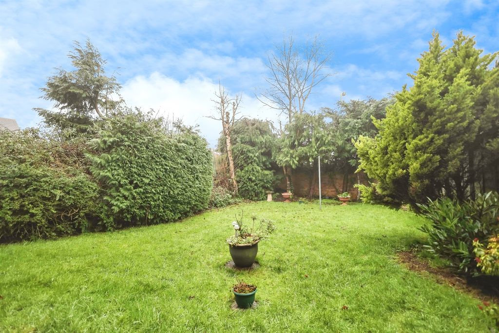 Property photo 3 of 16