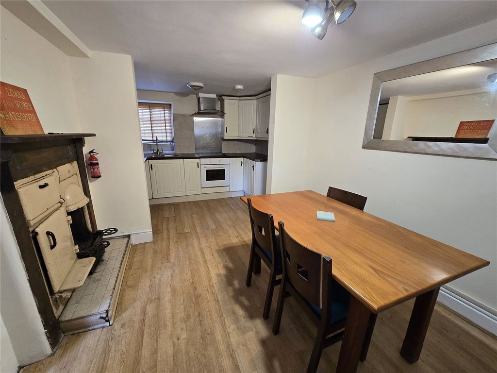 Property photo 3 of 17 Picture No. 01