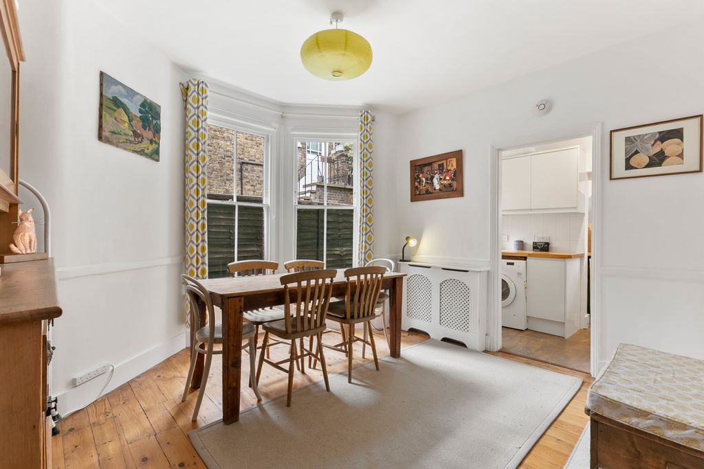 Property photo 3 of 9 Picture No. 14