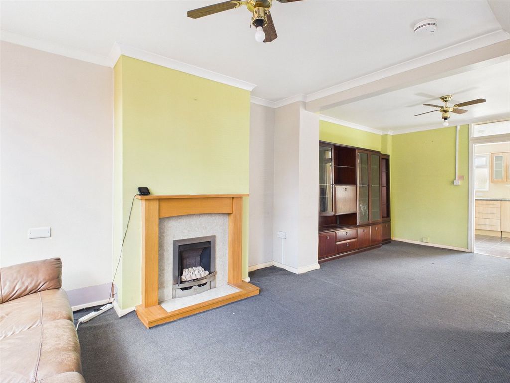 Property photo 2 of 28 Picture No. 20