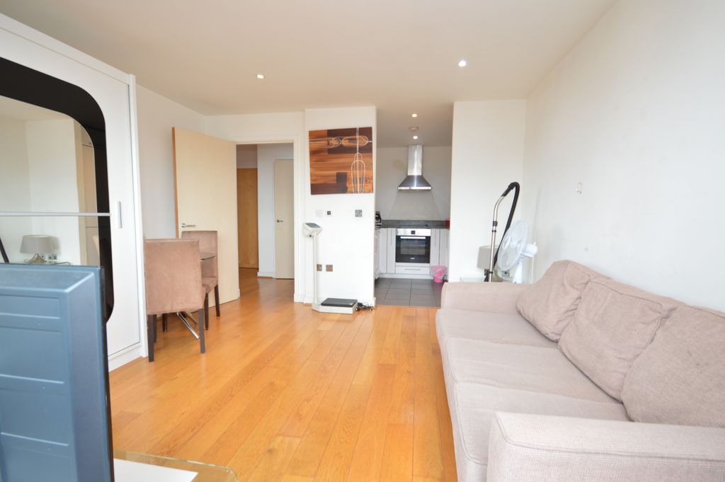 Property photo 3 of 9 Gallery