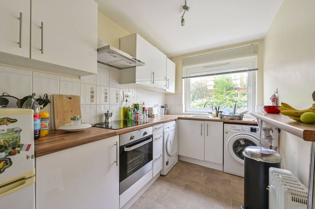 Property photo 2 of 4