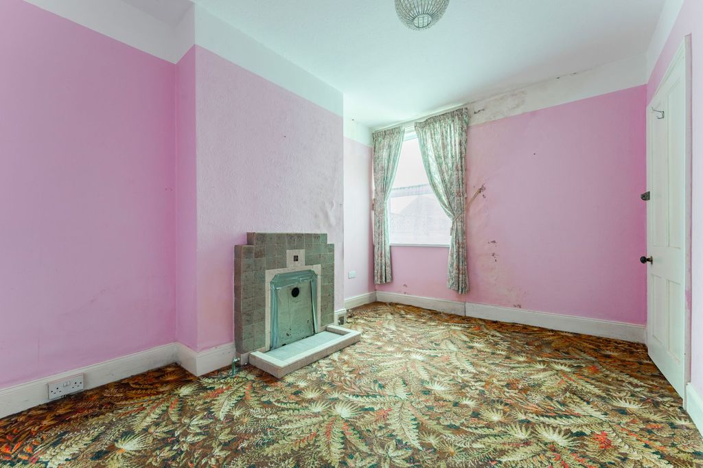 Property photo 3 of 20