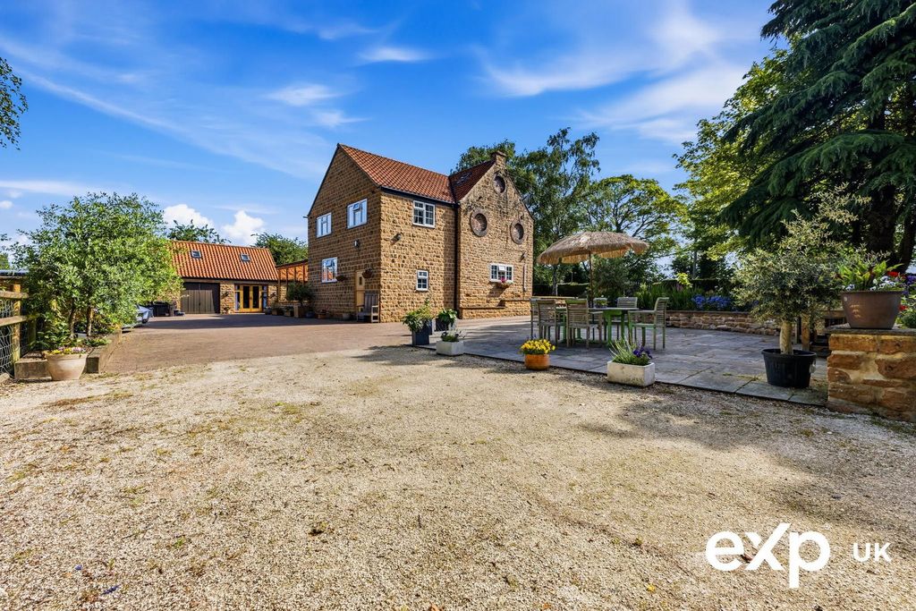 Property photo 1 of 46
