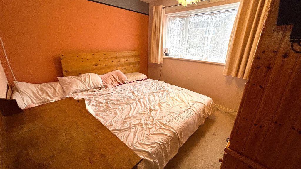 Property photo 3 of 18 5.Jpg
