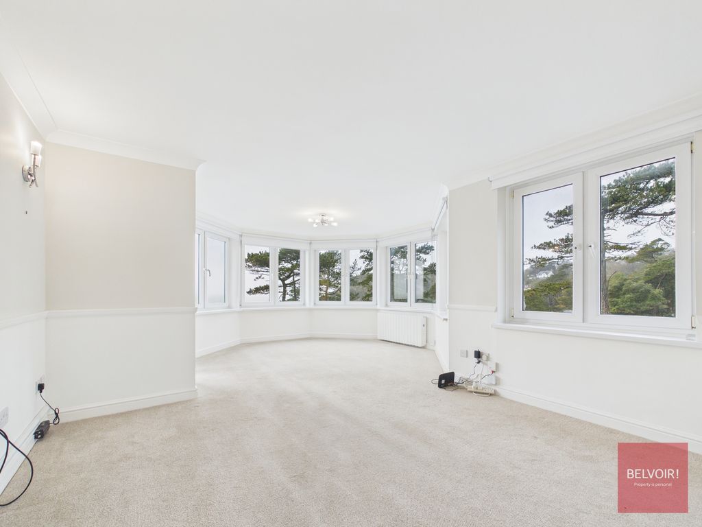 Property photo 3 of 44