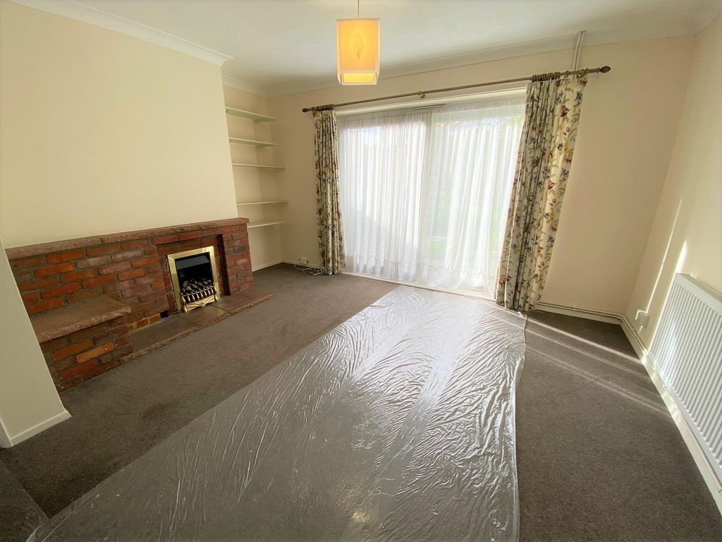 Property photo 3 of 13 Living Room