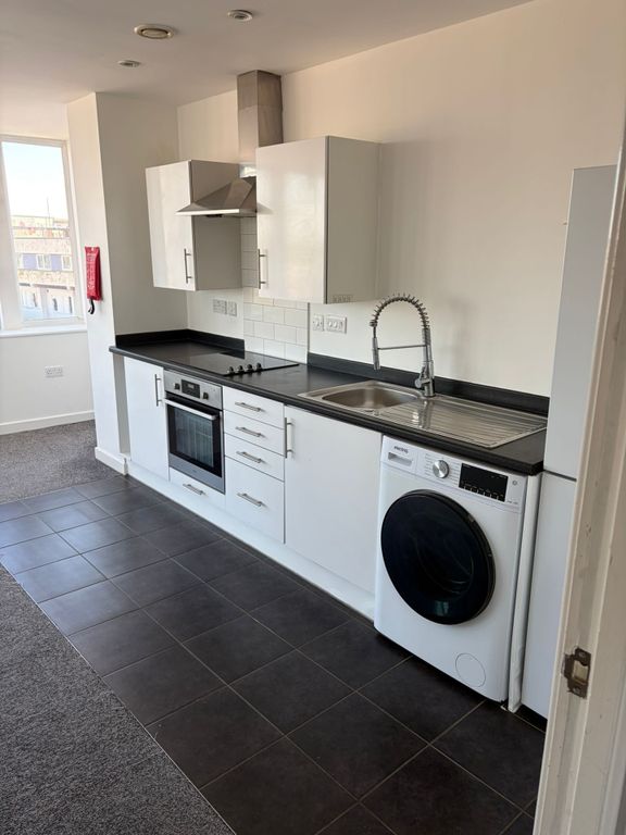 Property photo 2 of 9 Ff571Bbb-040F-4F6d-9079-Abec64d6Bb09.Jpg