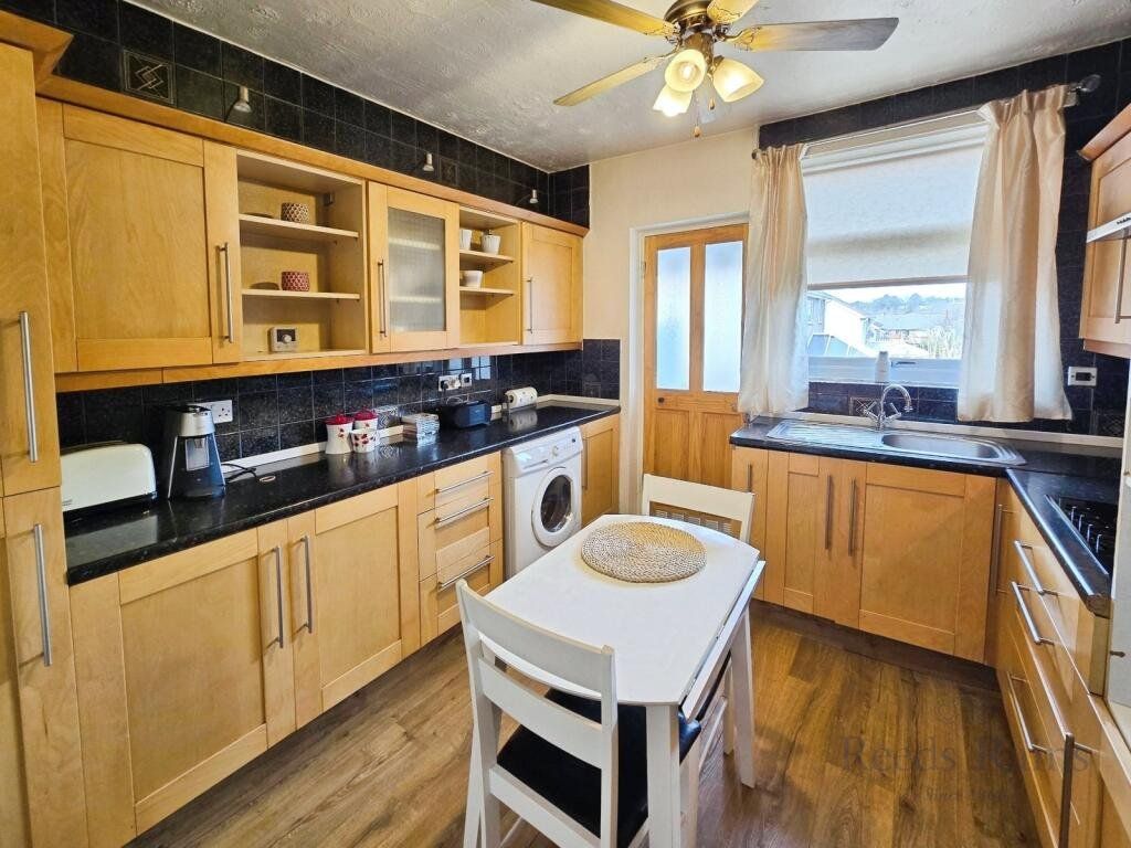 Property photo 3 of 18 Picture No. 16