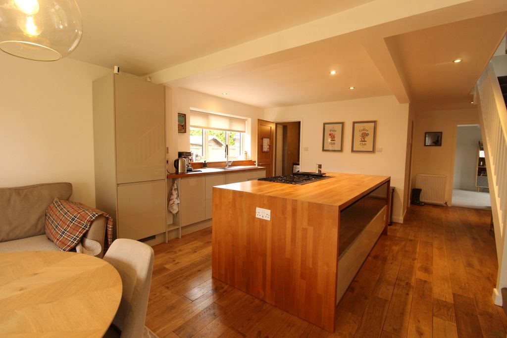 Property photo 2 of 18 Img_3202