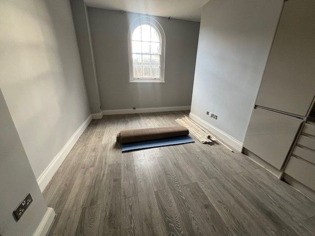 Property photo 2 of 4 Living Room