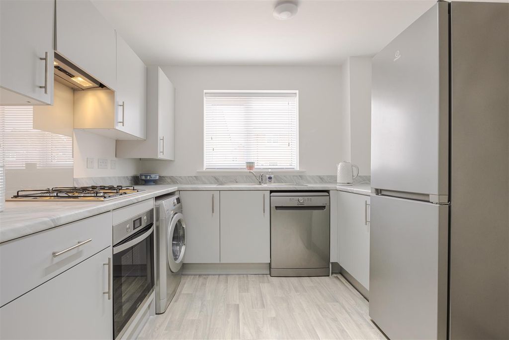 Property photo 2 of 16 Kitchen/Diner