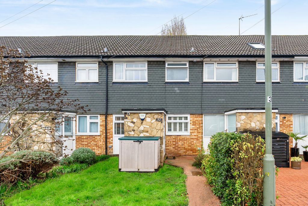 Property photo 1 of 28