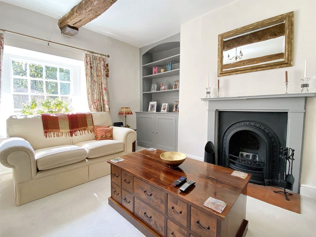 Property photo 3 of 18 3 - Picture No. 06