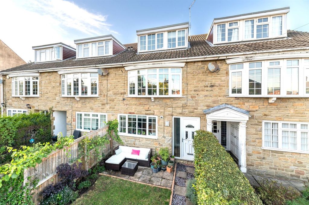 Property photo 1 of 25 Carr Bank Bottom