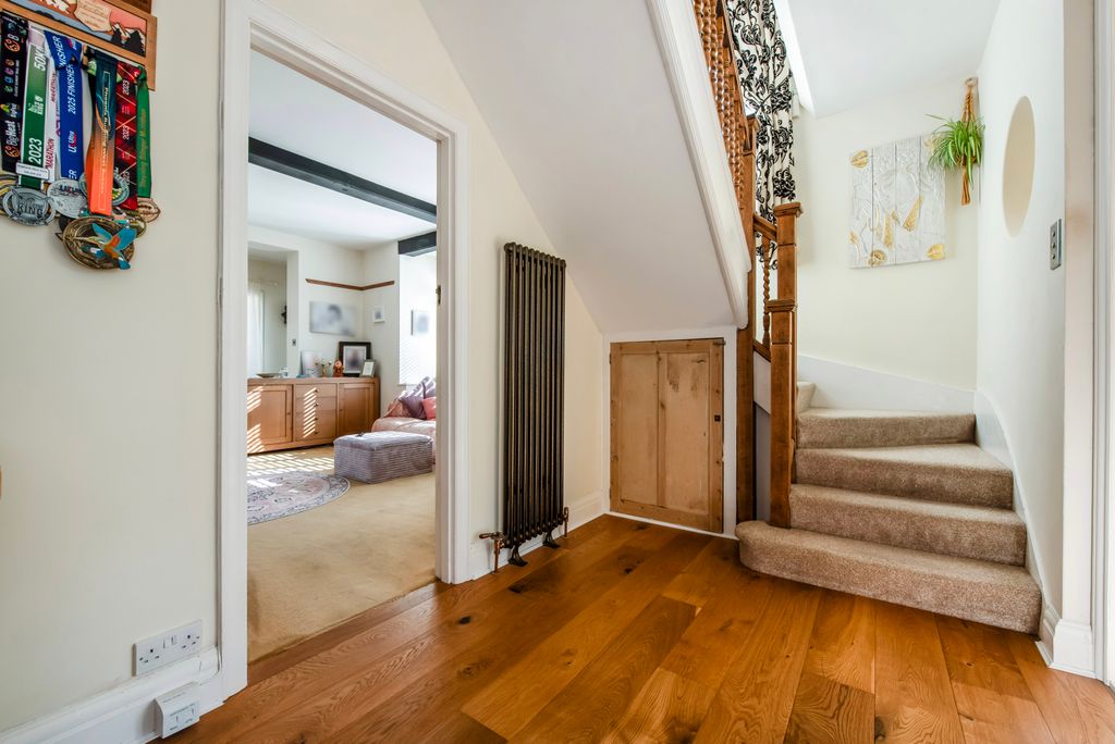 Property photo 2 of 30