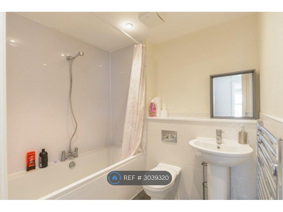 Property photo 1 of 6 Main General Bathroom