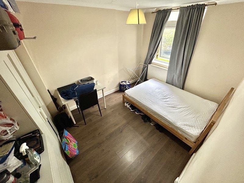 Property photo 1 of 3