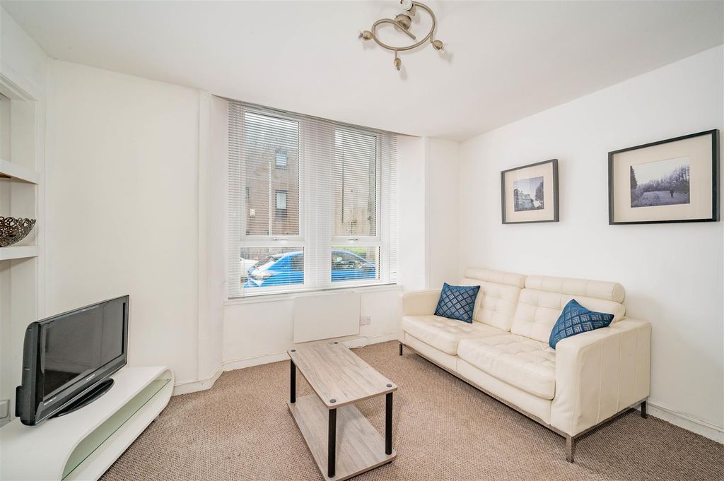 Property photo 3 of 12 1B Corso Street Dundee-1.Jpg