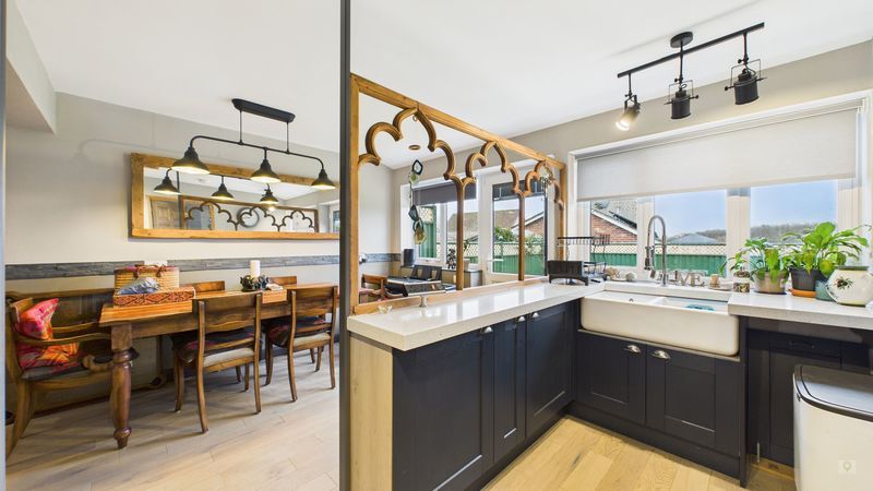 Property photo 3 of 19 Photo 7