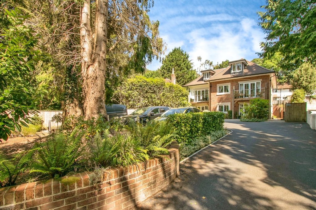 Property photo 1 of 17 Photo