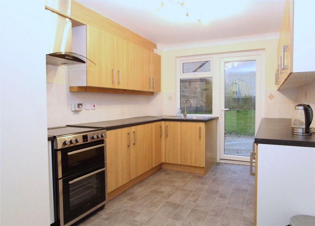 Property photo 2 of 15 Picture No. 20