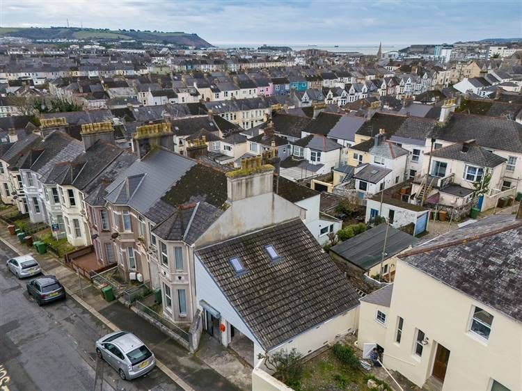 Property photo 2 of 14