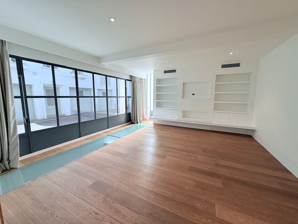 Property photo 2 of 13 Living Room