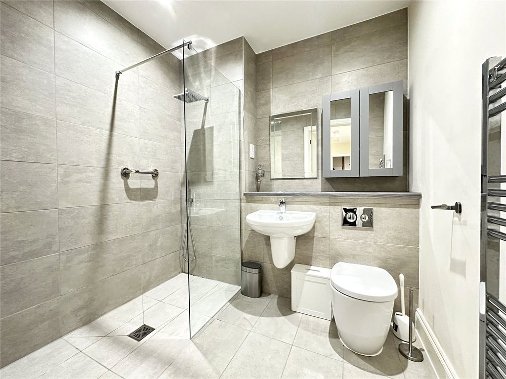 Property photo 3 of 15 Picture No. 18