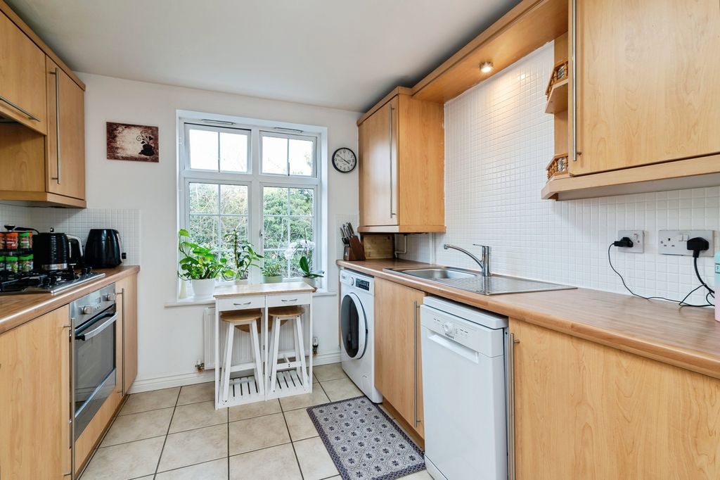 Property photo 2 of 17 Pbox-Img.Jpg