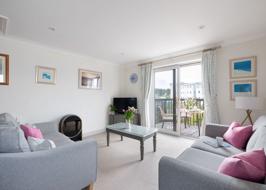 Property photo 3 of 21 68551Eca79246_Delphy-7