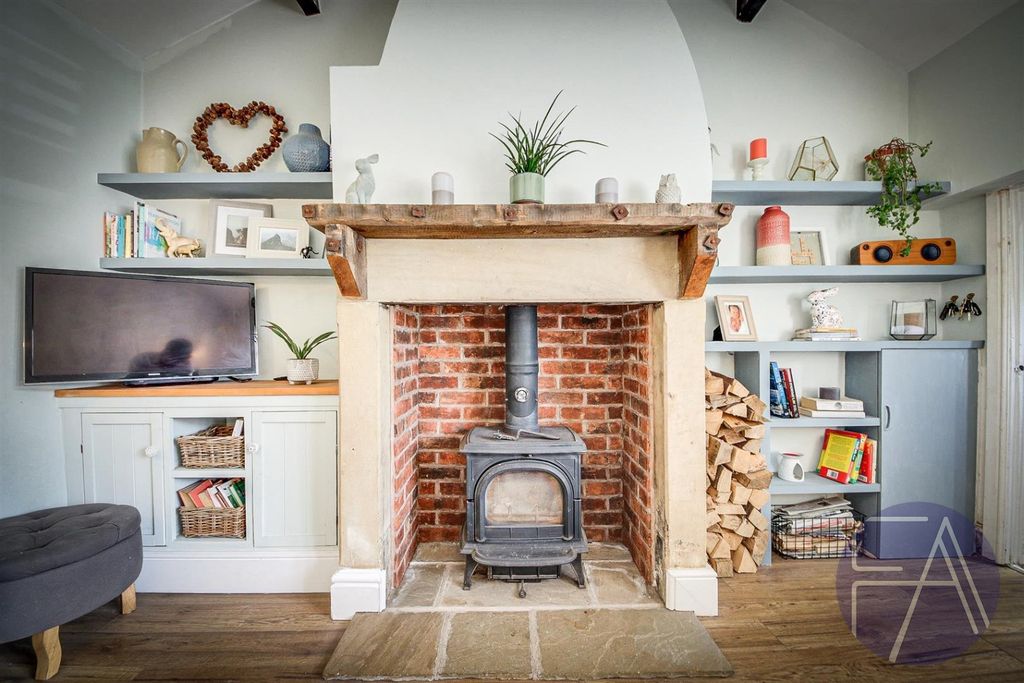 Property photo 3 of 19 4671804