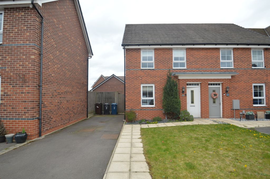 Property photo 1 of 3 Frontage