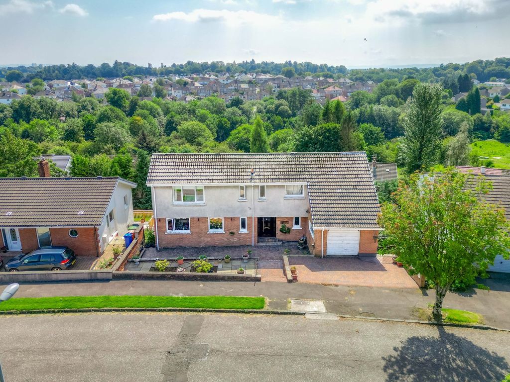 Property photo 1 of 36