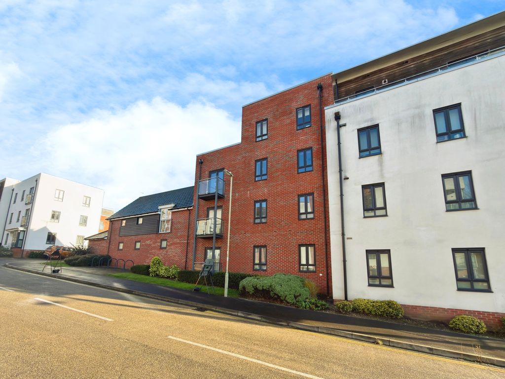 Property photo 1 of 10