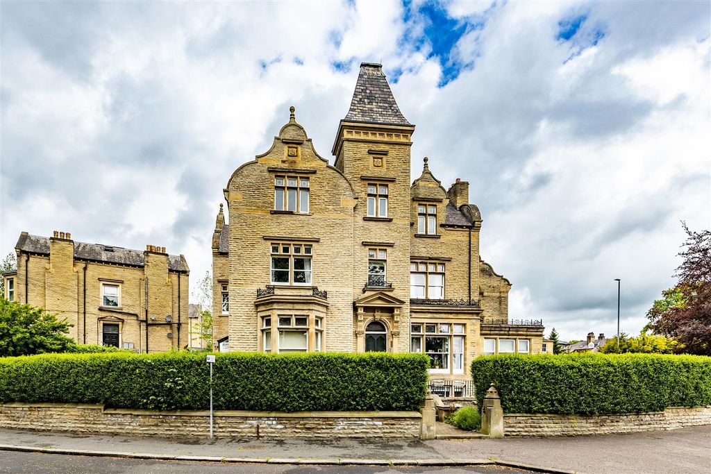 Property photo 1 of 23 4Pdhudds-190526-21.Jpg