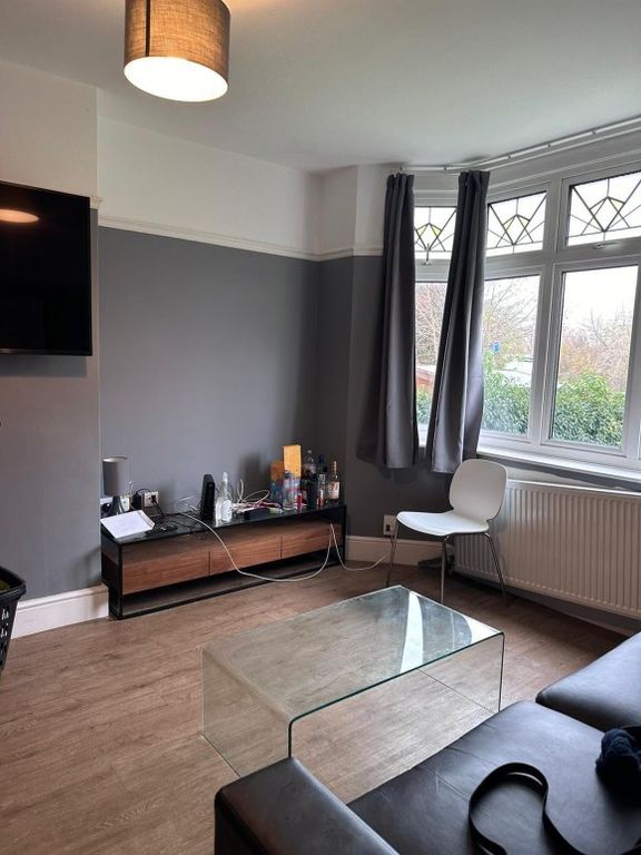 Property photo 2 of 15 8428793.Jpg