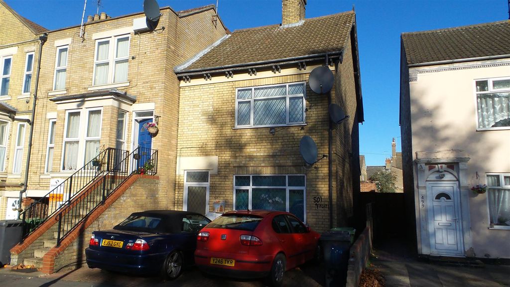 Property photo 3 of 3