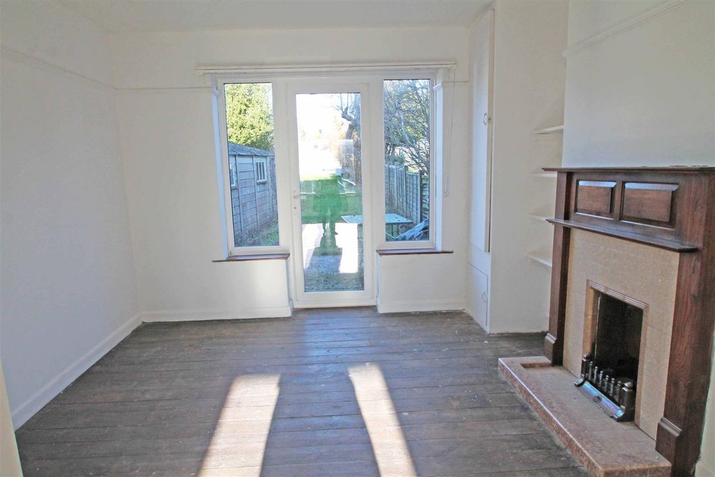 Property photo 3 of 14 Reception