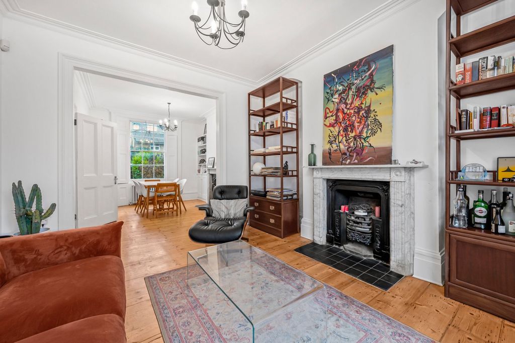 Property photo 1 of 25