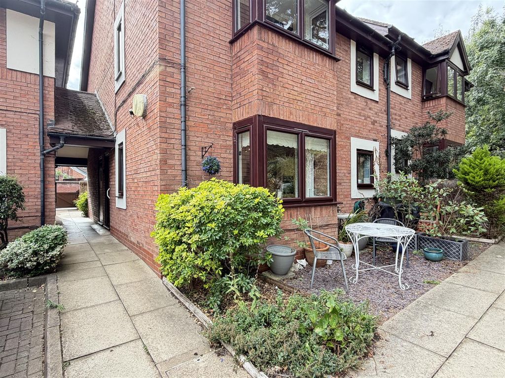 Property photo 2 of 15 Img_9868.Jpg