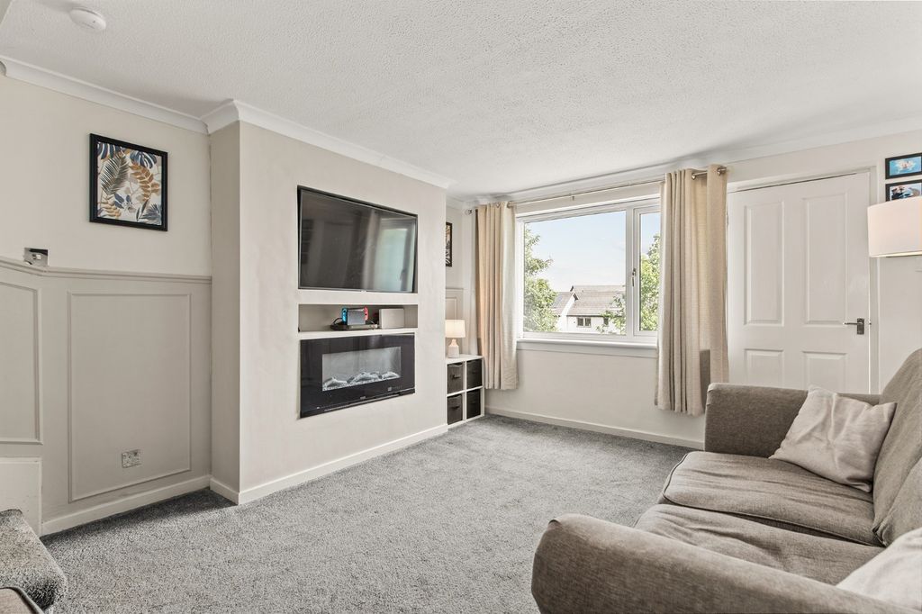 Property photo 2 of 24 5116577