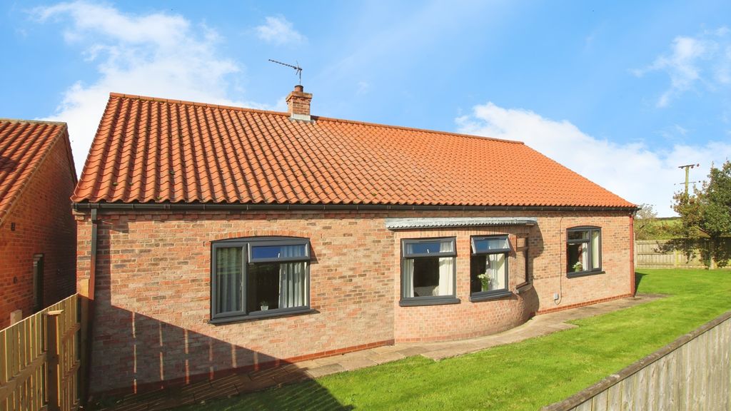 Property photo 1 of 27 3681801
