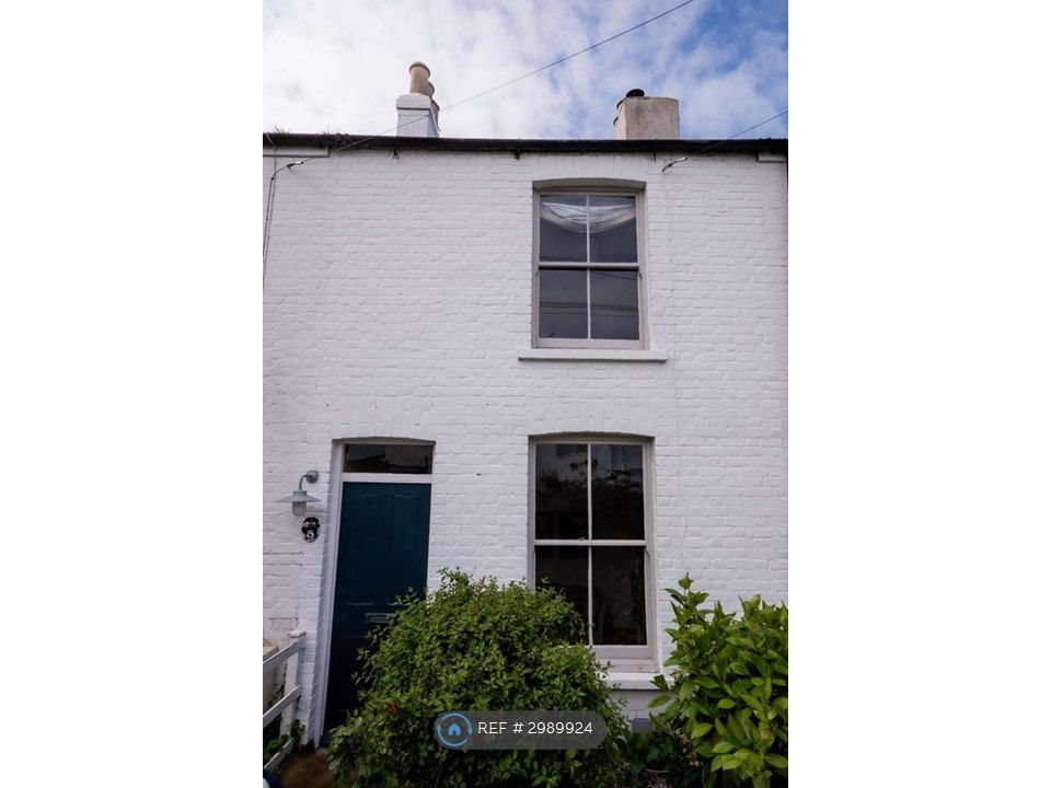 Property photo 2 of 24