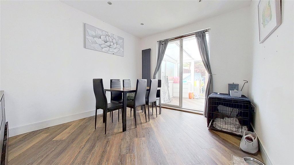 Property photo 3 of 13 Picture No. 25