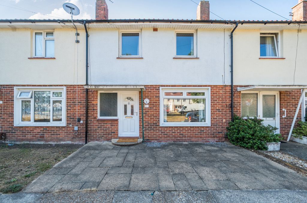 Property photo 1 of 10 1510633-23-6A8810...