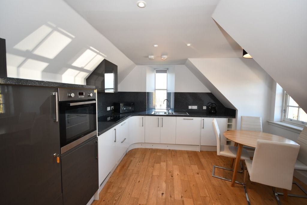 Property photo 1 of 8 Photo