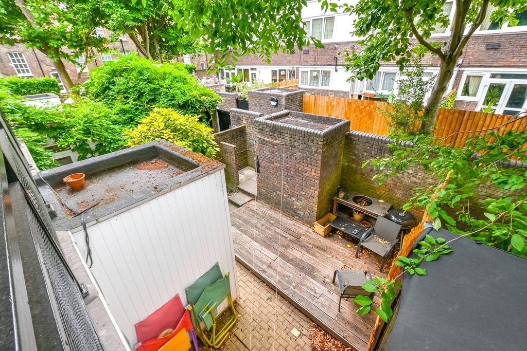 Property photo 3 of 16
