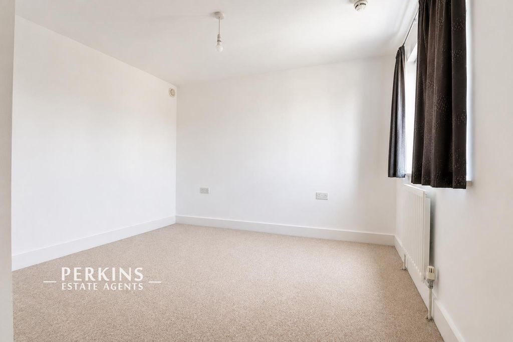 Property photo 3 of 3 Bed.Png