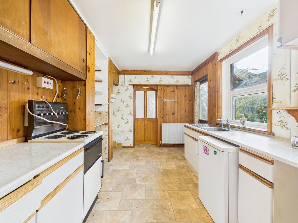 Property photo 3 of 15 Cam04018G0-Pr0395-Still001